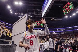 中国男篮12人中仅赵睿&胡明轩&胡金秋参加过亚洲杯 其余9人皆首次图片